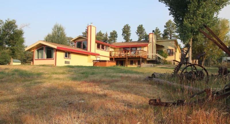 Devils Tower Lodge image