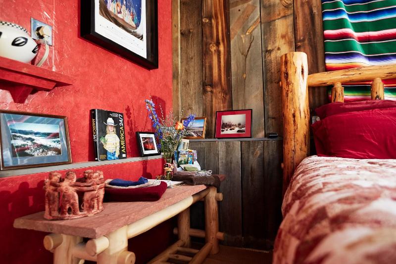 Devils Tower Lodge image 6