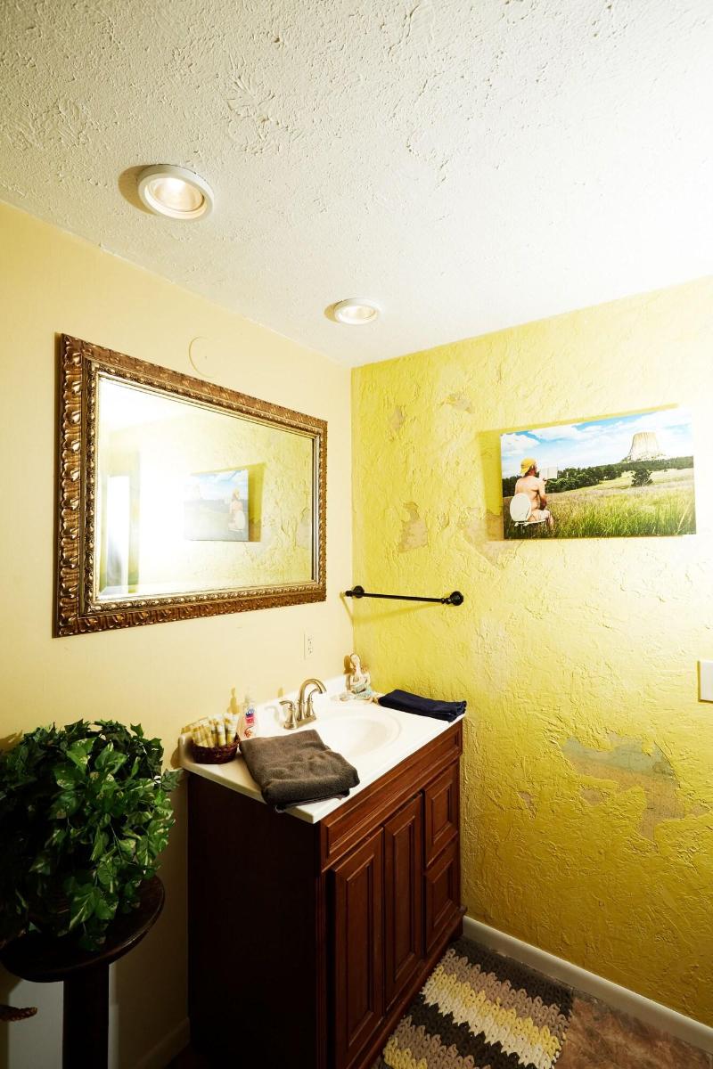 Devils Tower Lodge image