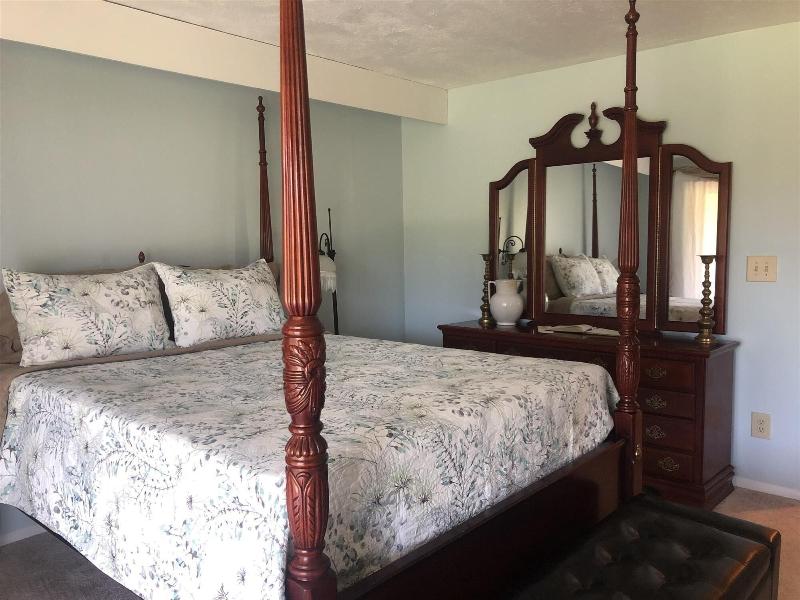 Devils Tower Lodge image