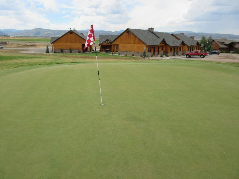 Townhomes On The Green — general view