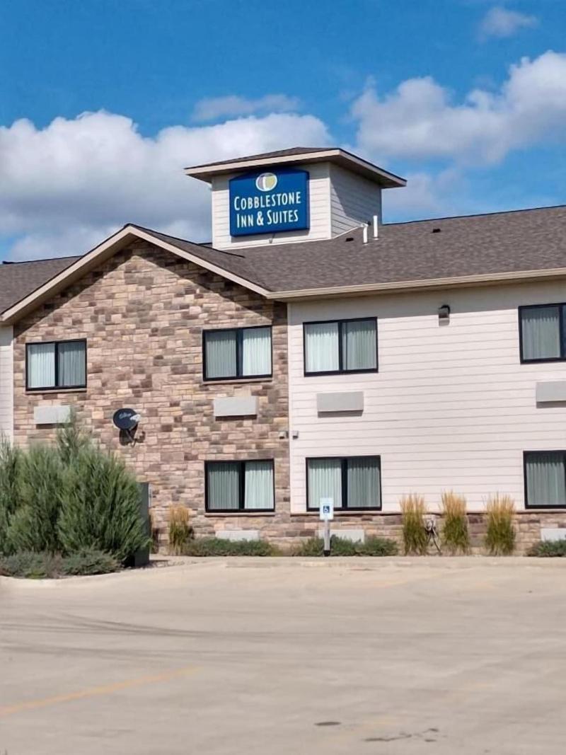 Cobblestone Inn & Suites - Monticello image