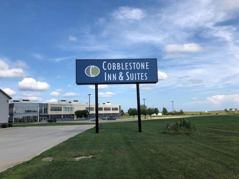 Cobblestone Inn & Suites - Monticello image