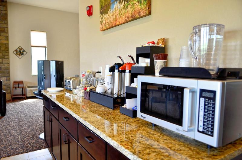 Cobblestone Inn & Suites - Monticello image