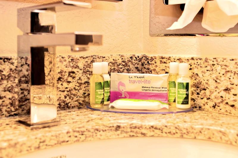 Cobblestone Inn & Suites - Monticello image