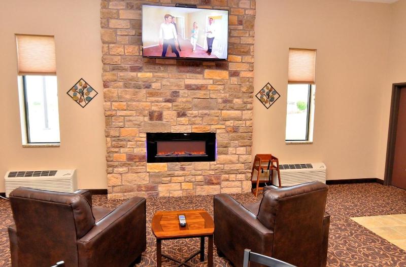 Cobblestone Inn & Suites - Monticello image