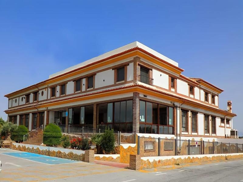 Hotel Restaurante Dama De Baza image