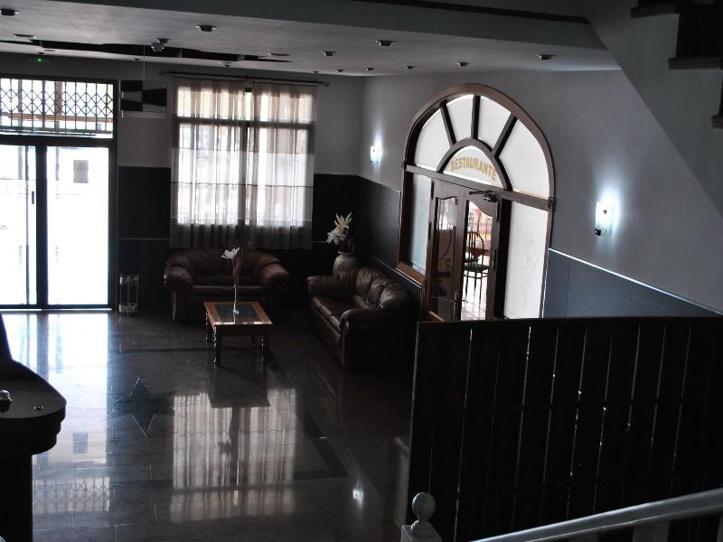 Hotel Restaurante Dama De Baza image