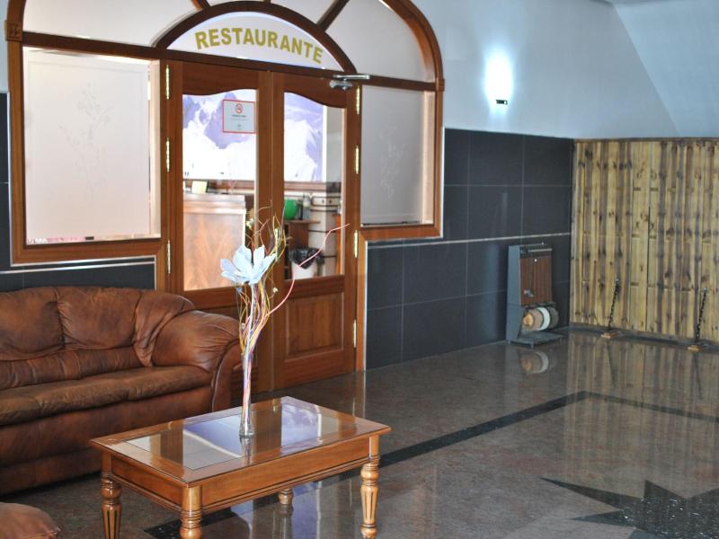 Hotel Restaurante Dama De Baza image