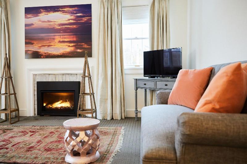 Shelter Harbor Inn image