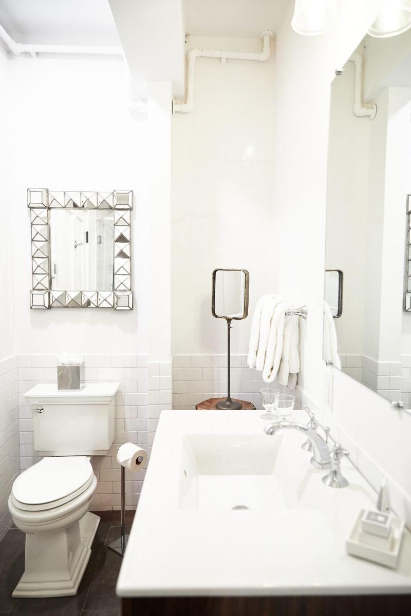 Shelter Harbor Inn image