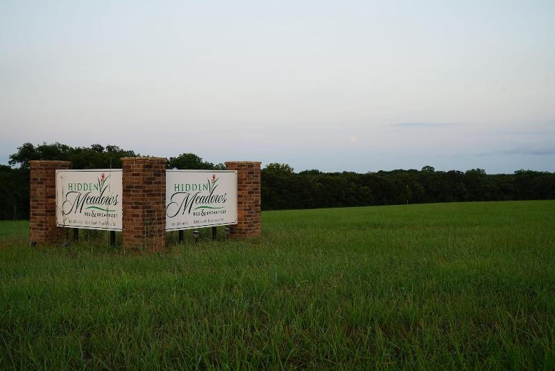 Hidden Meadows Bed And Breakfast