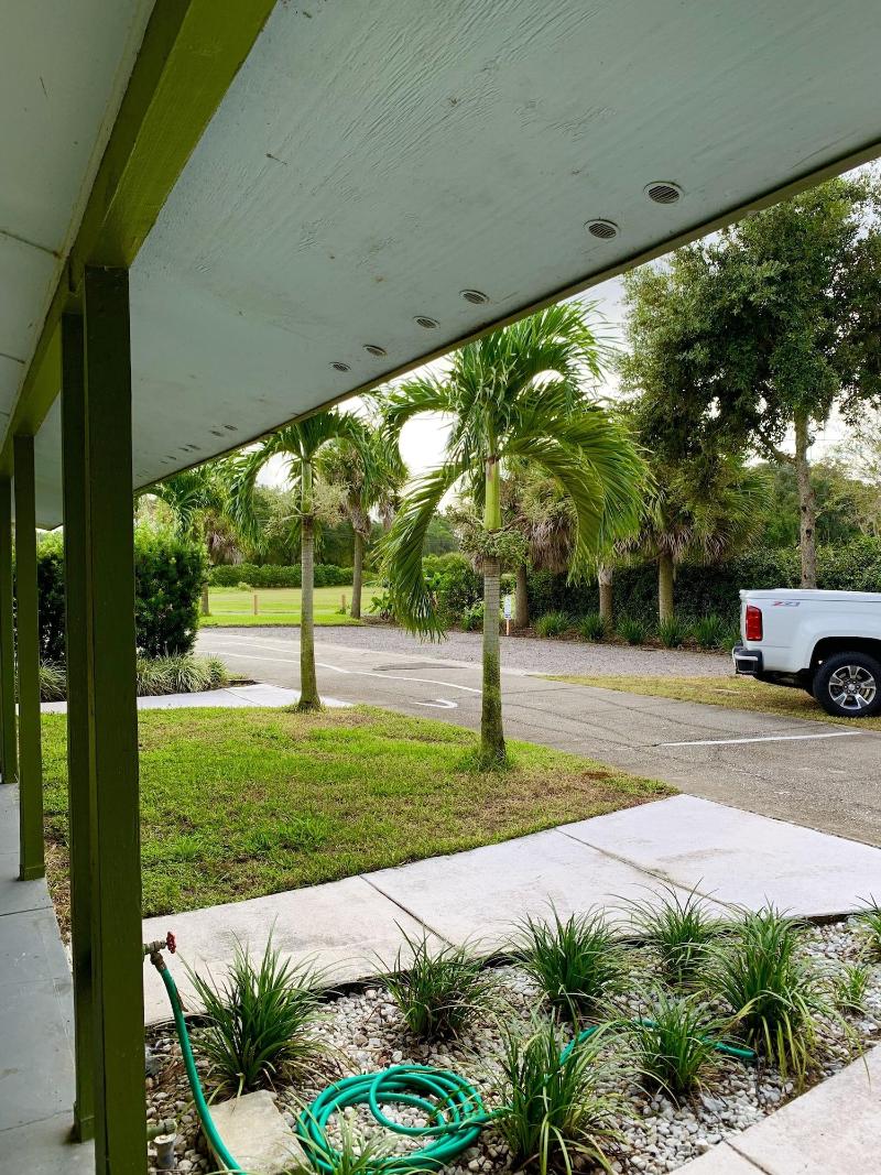 Hotel Lakeside Inn And Cafe