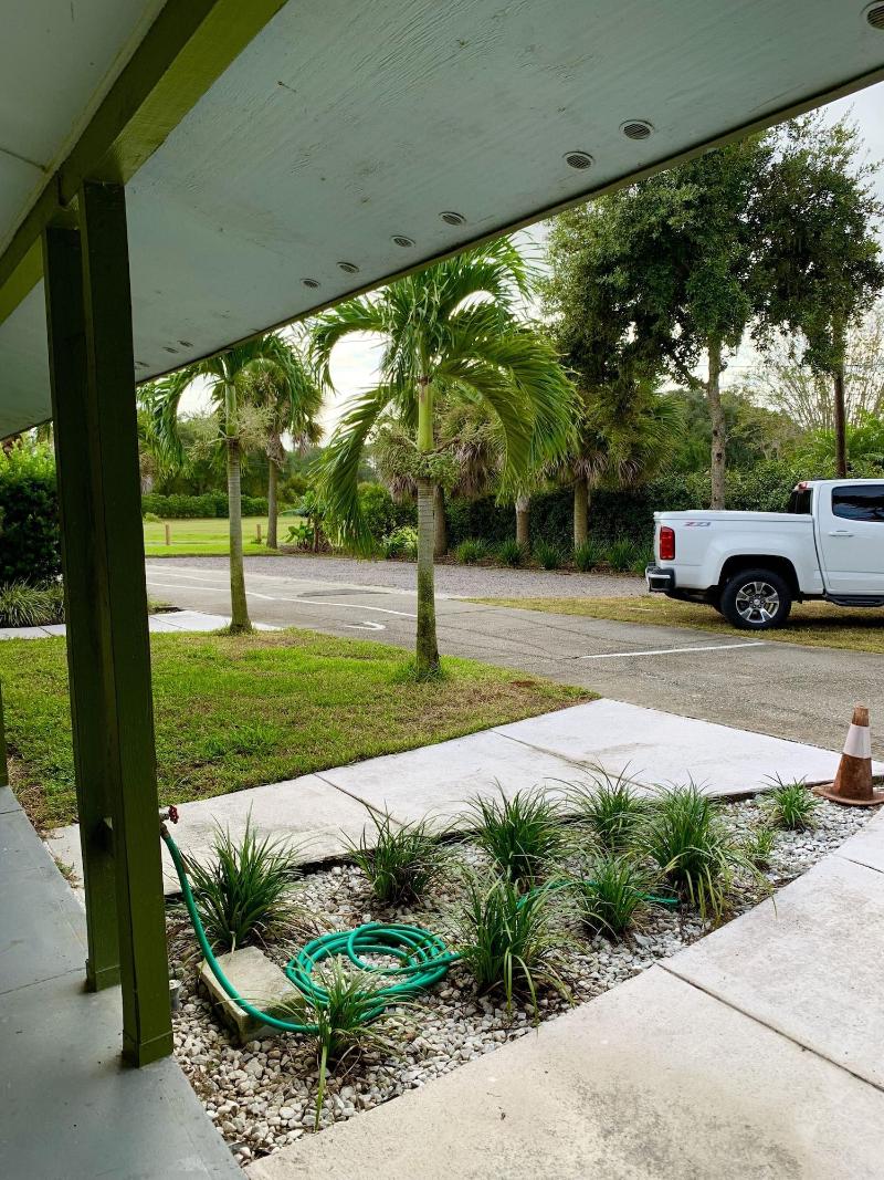 Hotel Lakeside Inn And Cafe