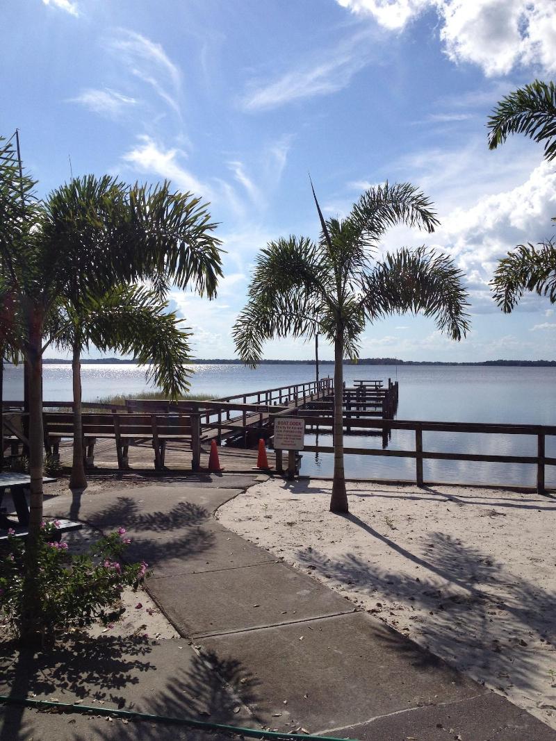 Hotel Lakeside Inn And Cafe