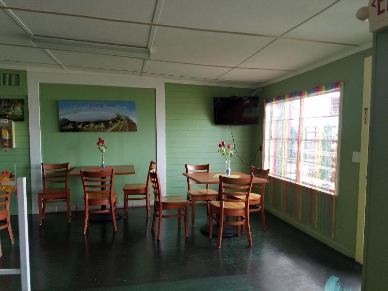 Hotel Lakeside Inn And Cafe