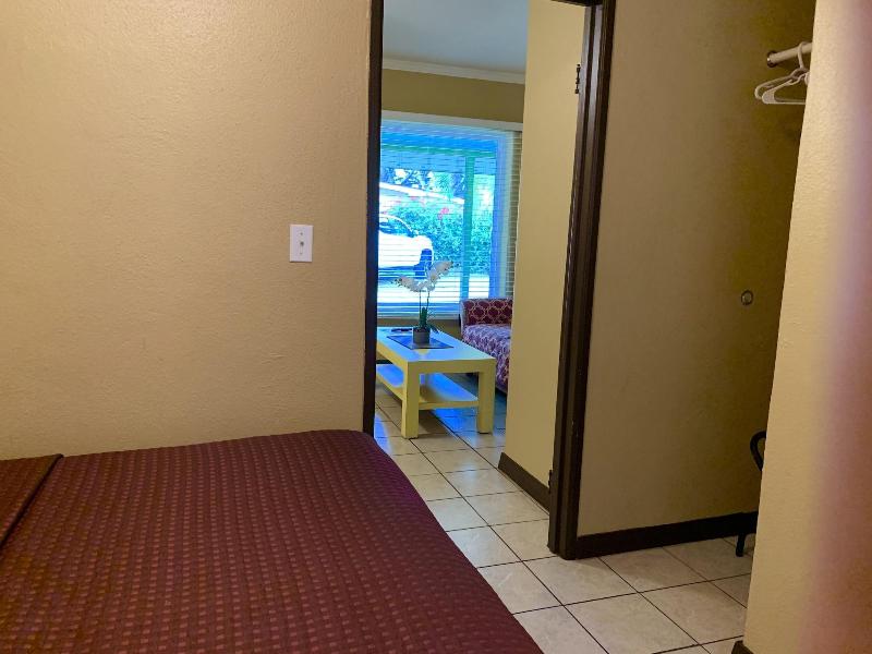 Hotel Lakeside Inn And Cafe