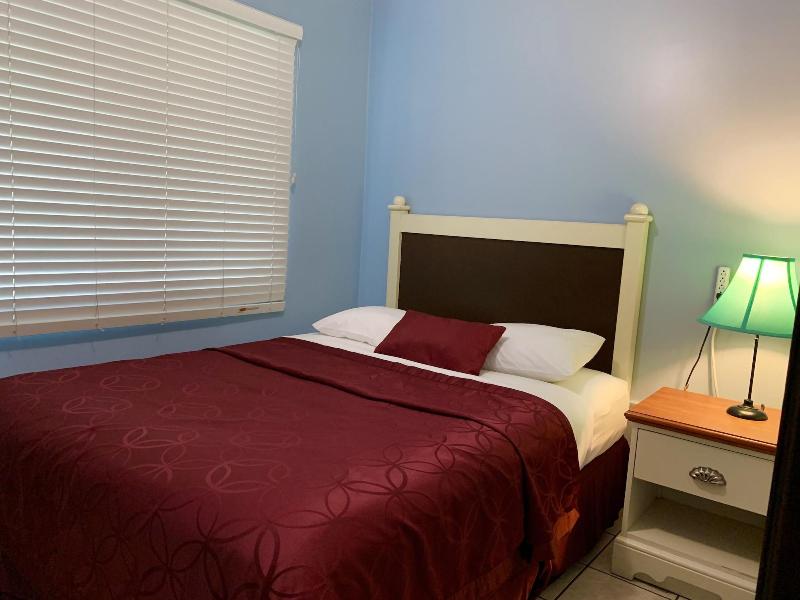 Hotel Lakeside Inn And Cafe