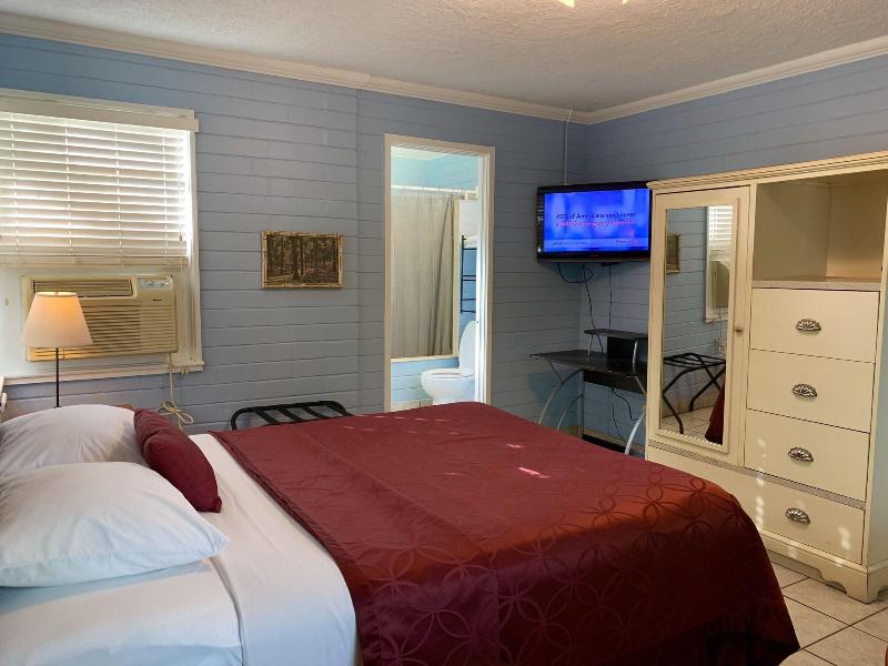 Hotel Lakeside Inn And Cafe