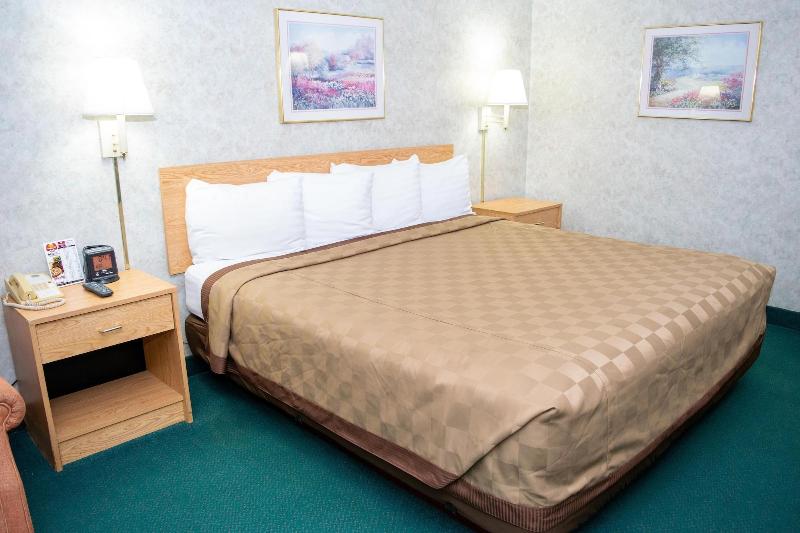 Regency Inn Perrysburg 3