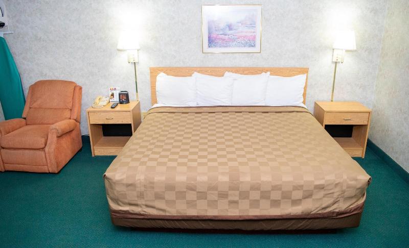 Regency Inn Perrysburg 2