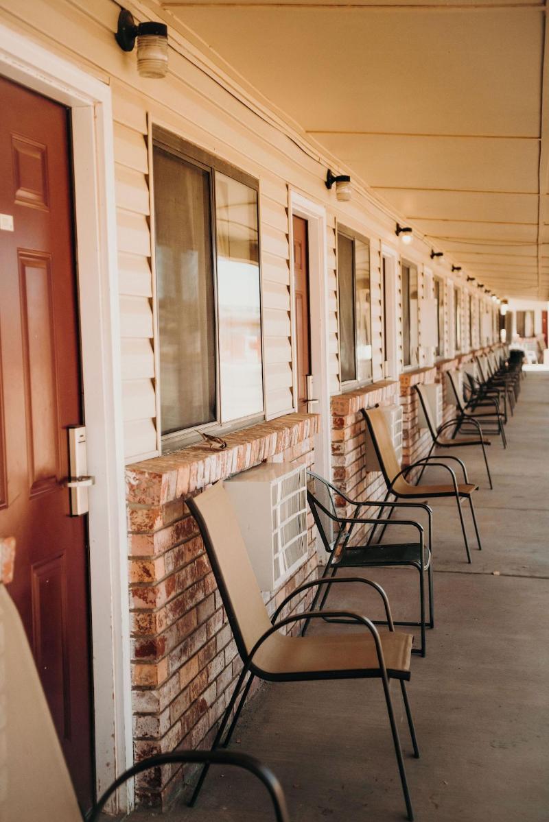 Whispering Sands Motel image