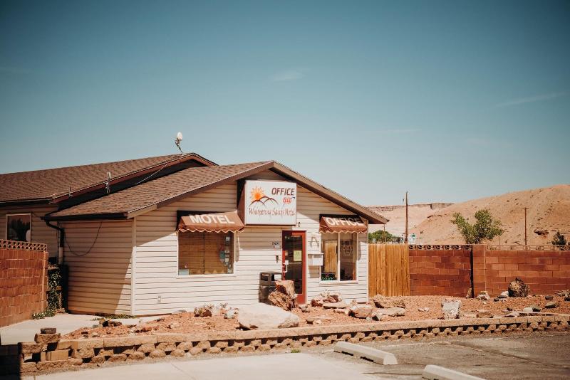 Whispering Sands Motel image