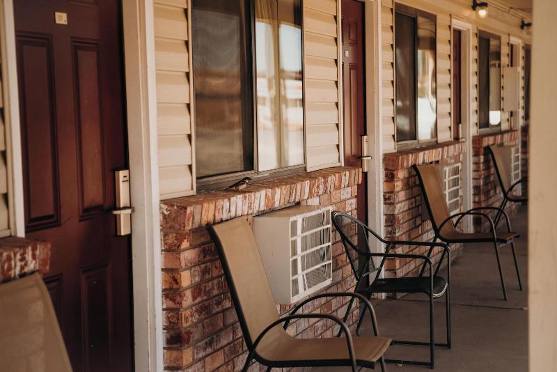 Whispering Sands Motel image