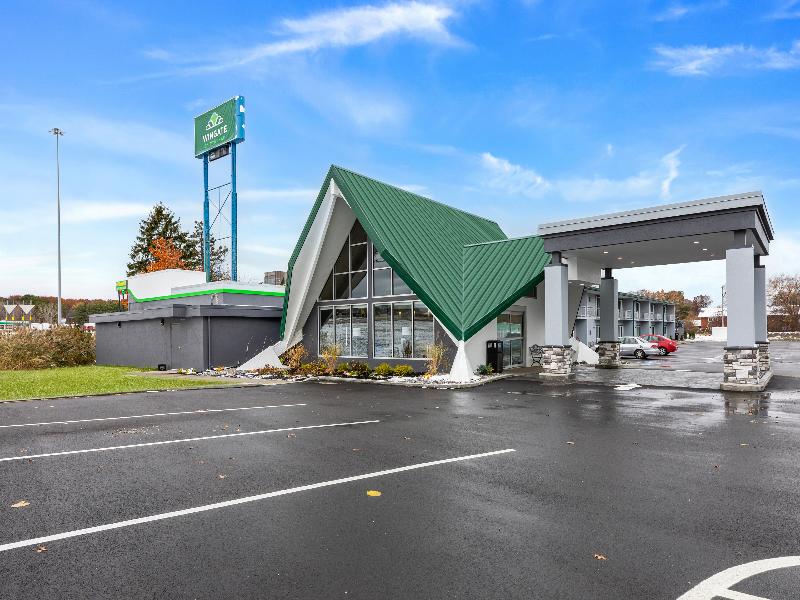 Wingate by Wyndham Geneva at SPIRE Academy image
