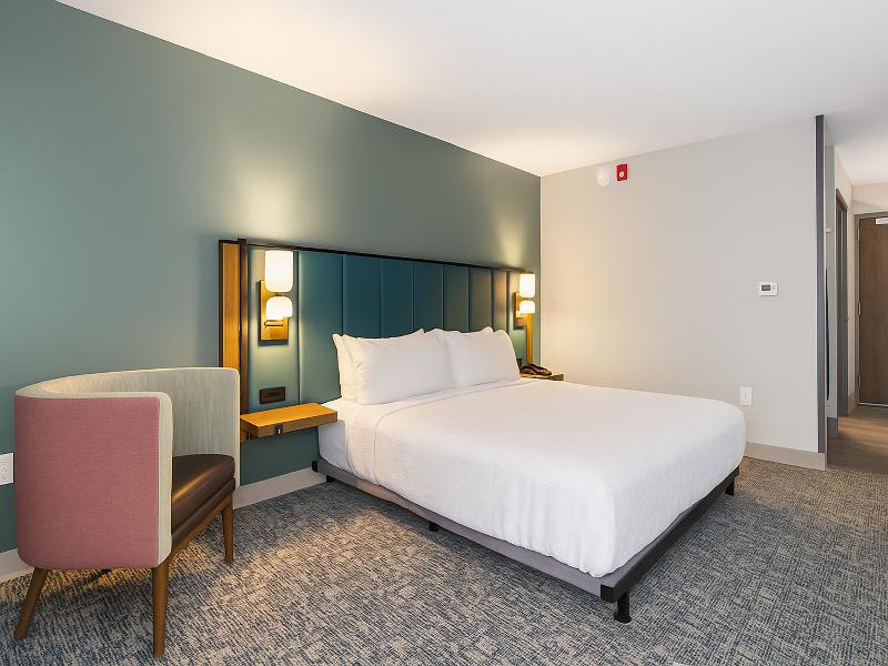 Wingate by Wyndham Geneva at SPIRE Academy image