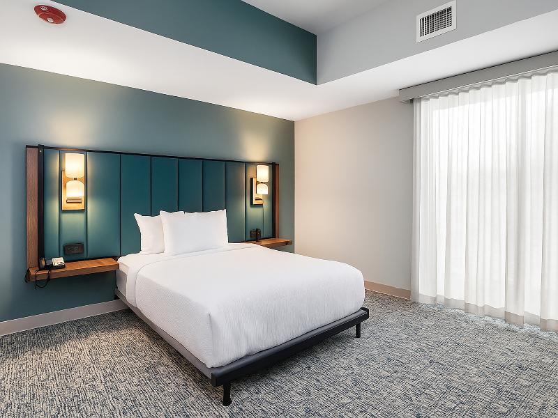 Wingate by Wyndham Geneva at SPIRE Academy image