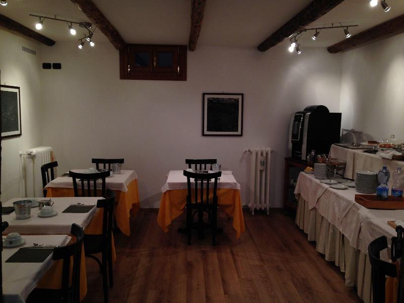Aprica image