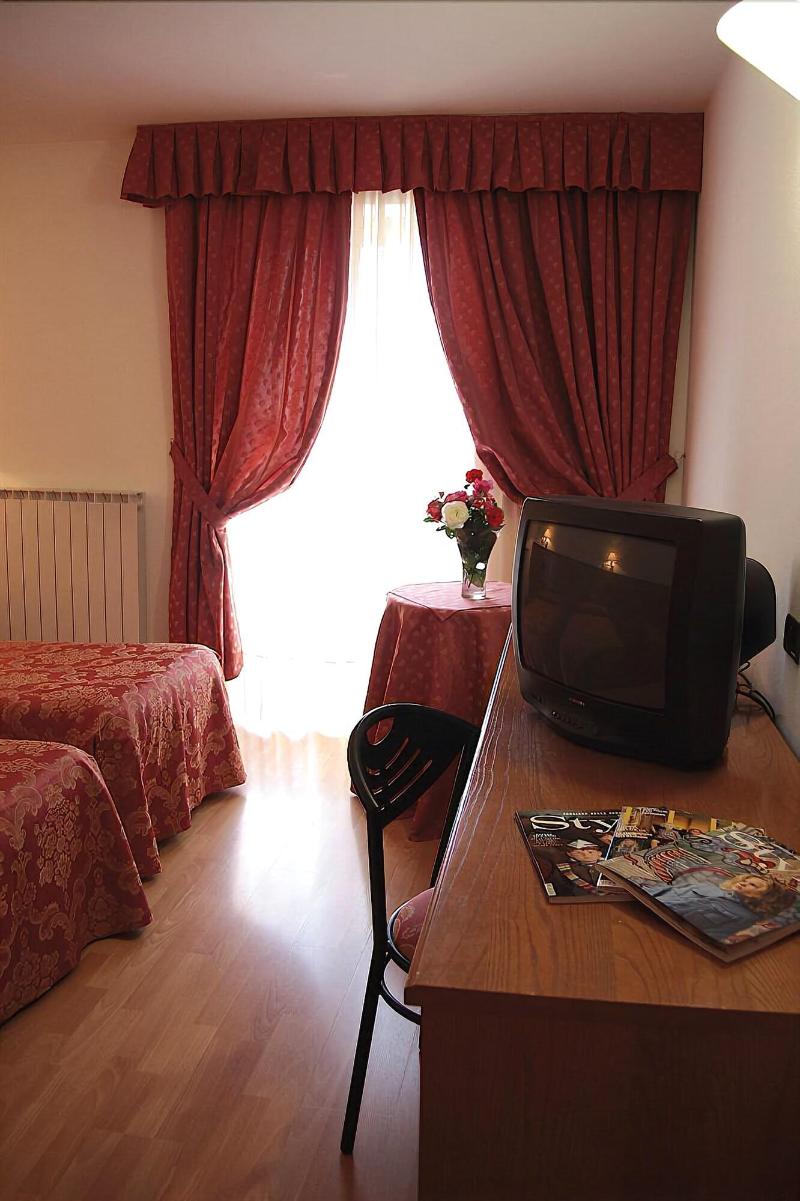 Aprica image