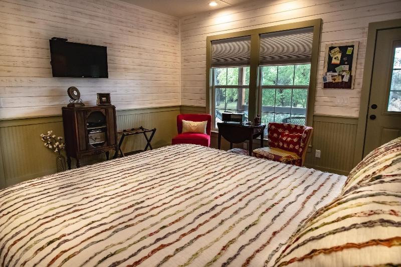 Bellavida Bed And Breakfast And Retreat image