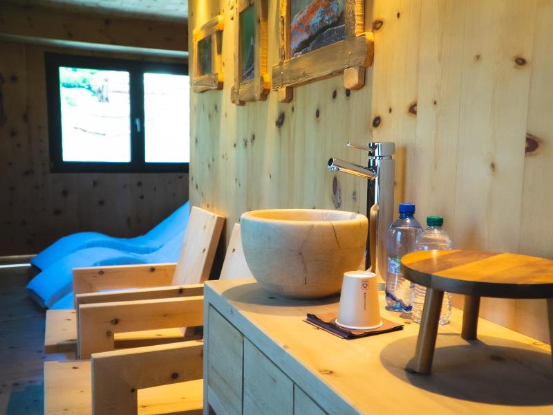 Alpen Hotel Chalet - Valdidentro image