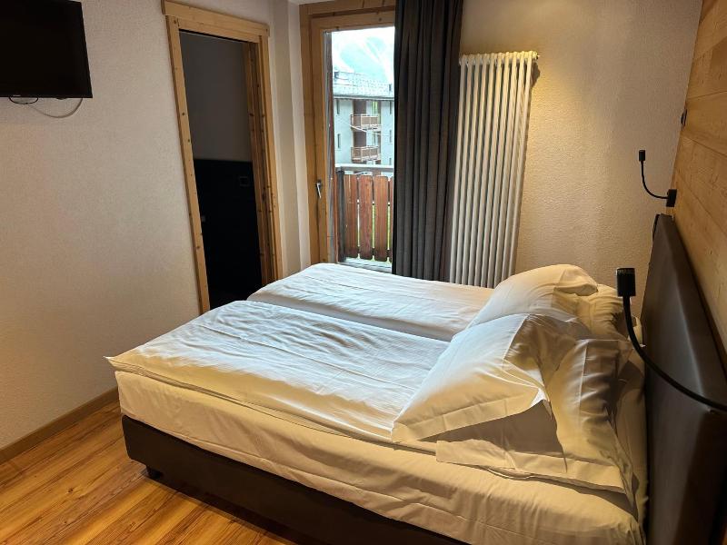 Alpen Hotel Chalet - Valdidentro image