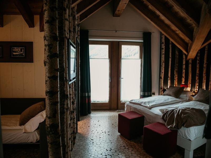 Alpen Hotel Chalet - Valdidentro image