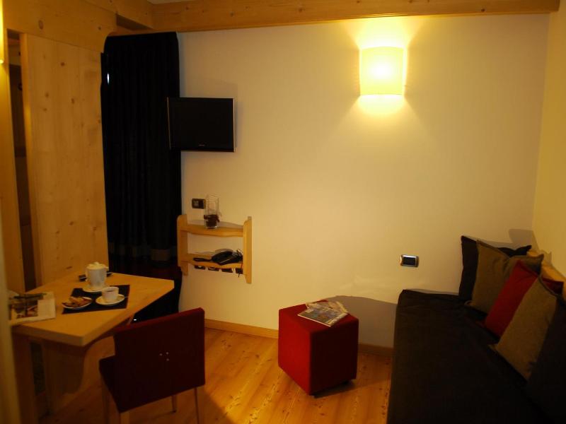 Alpen Hotel Chalet - Valdidentro image