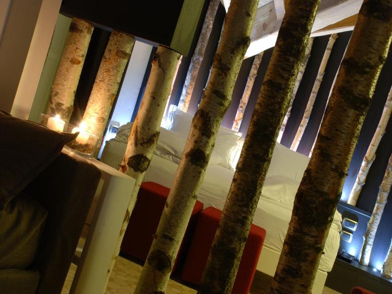 Alpen Hotel Chalet - Valdidentro image