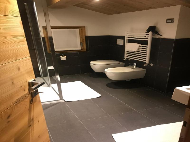 Alpen Hotel Chalet - Valdidentro image