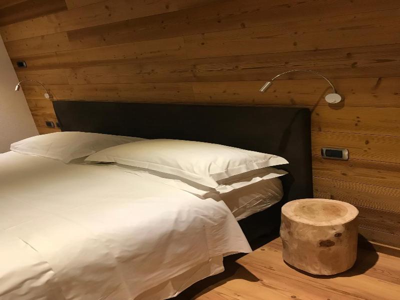 Alpen Hotel Chalet - Valdidentro image