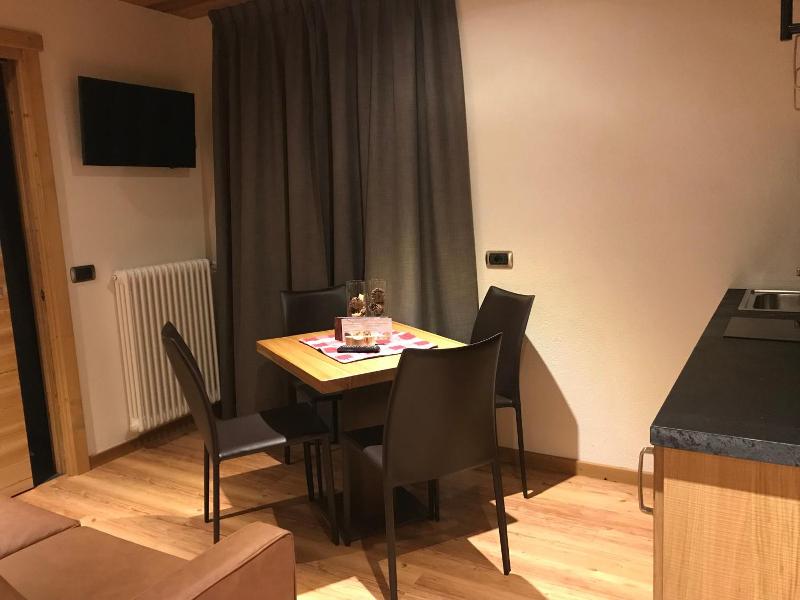 Alpen Hotel Chalet - Valdidentro image