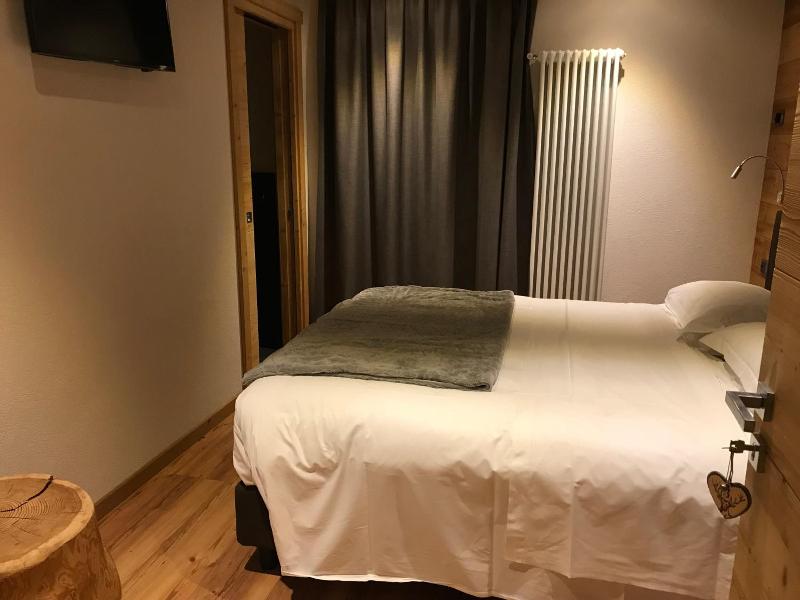 Alpen Hotel Chalet - Valdidentro image