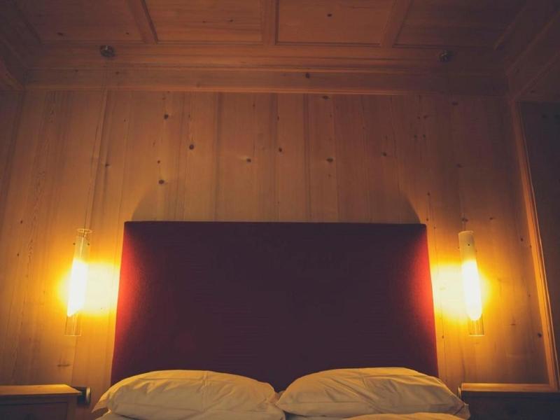 Alpen Hotel Chalet - Valdidentro image