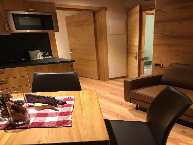 Alpen Hotel Chalet - Valdidentro image