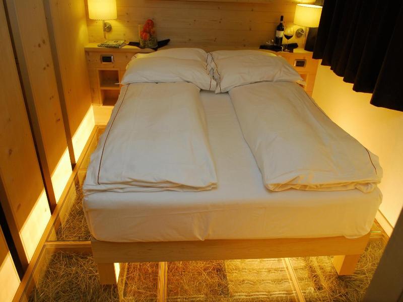 Alpen Hotel Chalet - Valdidentro image