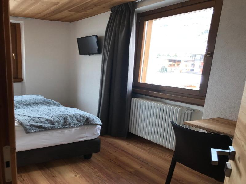 Alpen Hotel Chalet - Valdidentro image
