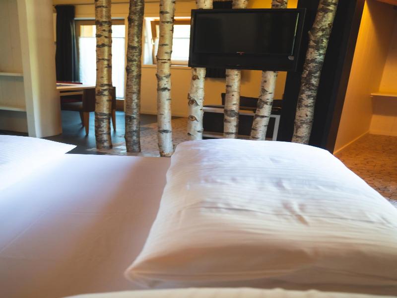 Alpen Hotel Chalet - Valdidentro image