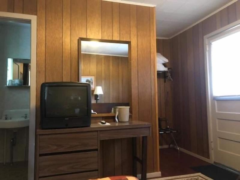 Catskill Motor Court Motel image