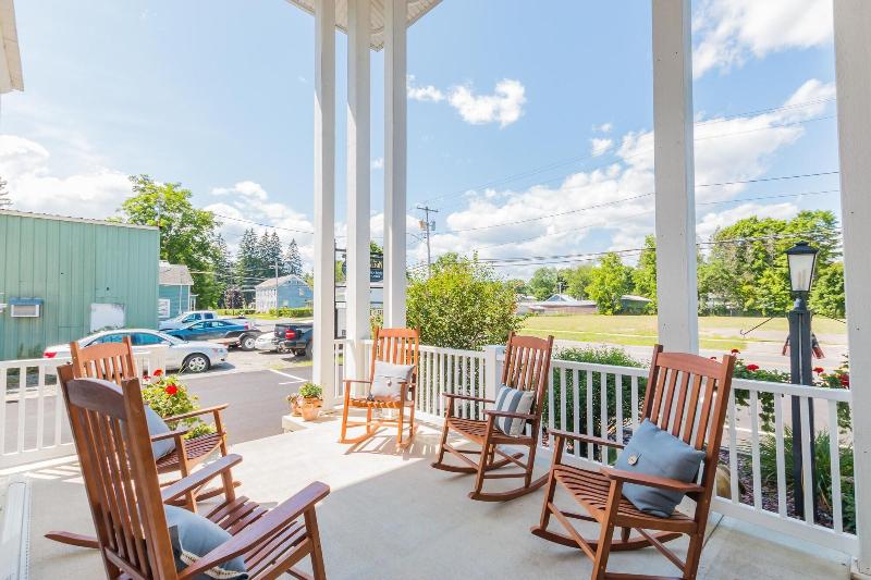 Historic Hotel Broadalbin image